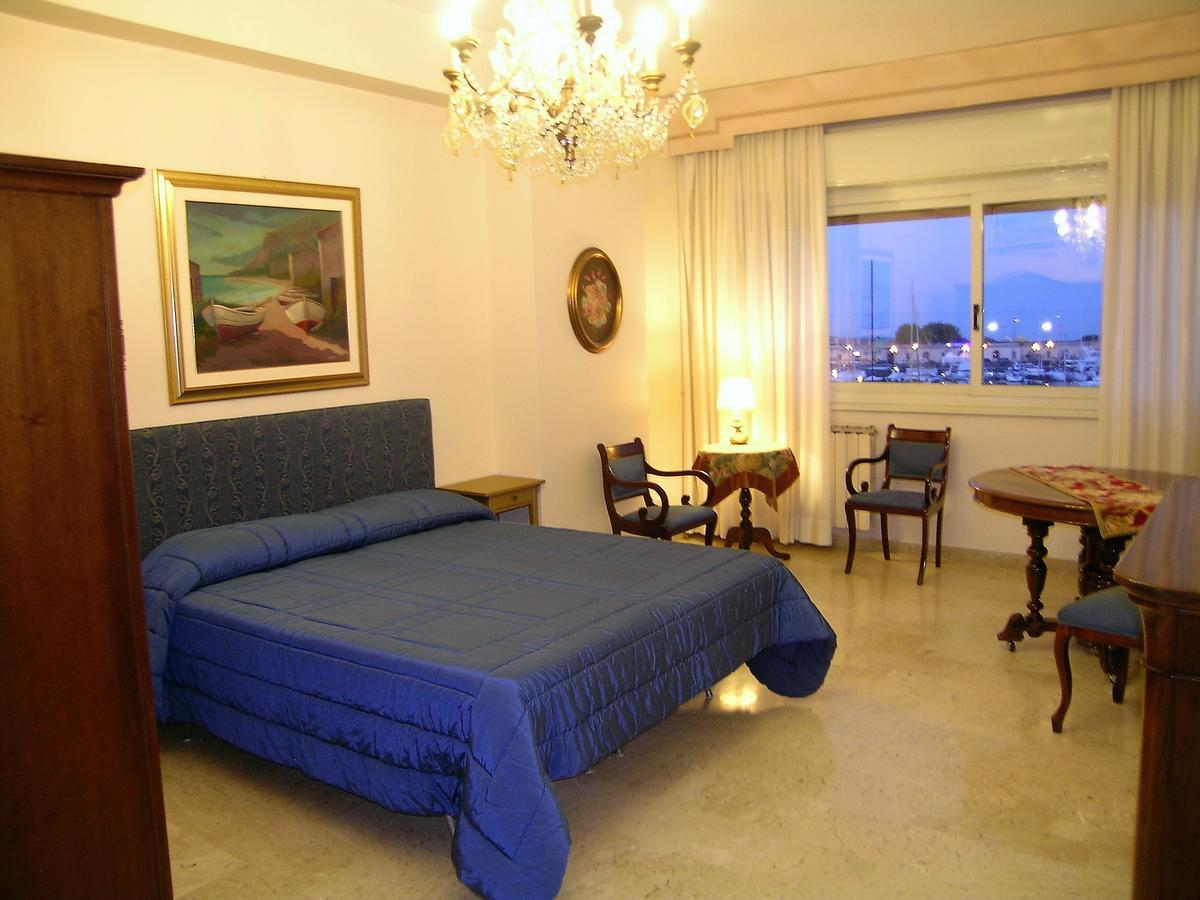 B.&B Margaret'S House Bed & Breakfast Milazzo Ngoại thất bức ảnh
